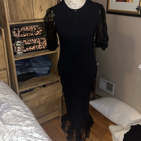 Black Ribbed Midi Dress with Puff Sleeves and Hem - Picture 1 of 7